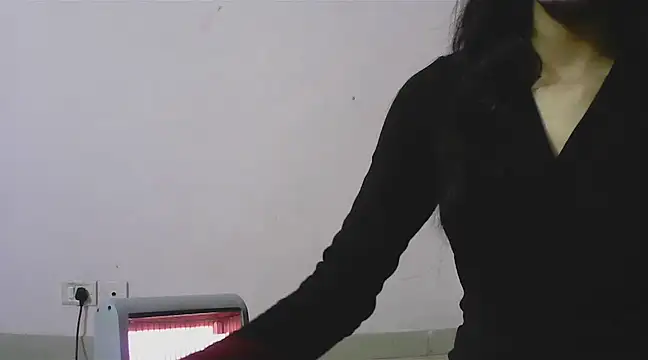 Snapshot of Cute_Sanna chatting on 02/16/25, 05:26 Cute Sanna online show from 02/16/25, 05:26