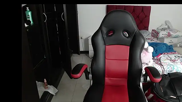 kayla k18 online show from 12/13/24, 03:32