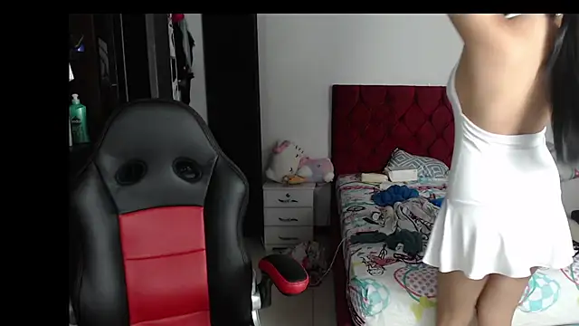 kayla k18 online show from 12/15/24, 10:26