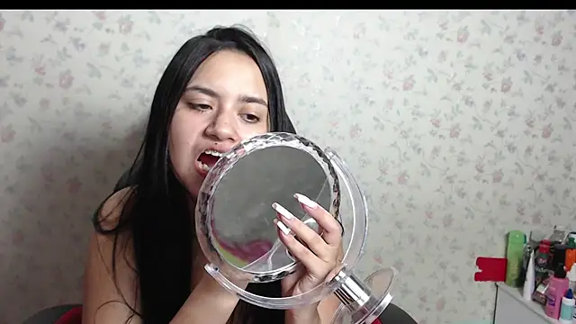 kayla k18 online show from 09/23/25, 07:00