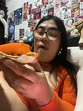 dafne19  online show from 02/04/26, 02:28