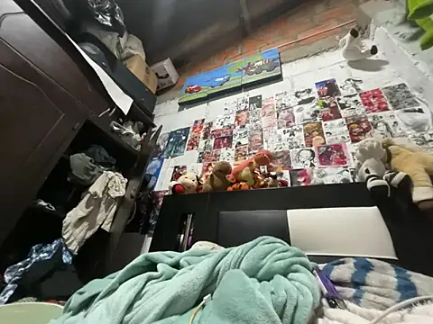 dafne19  online show from 03/12/26, 04:07