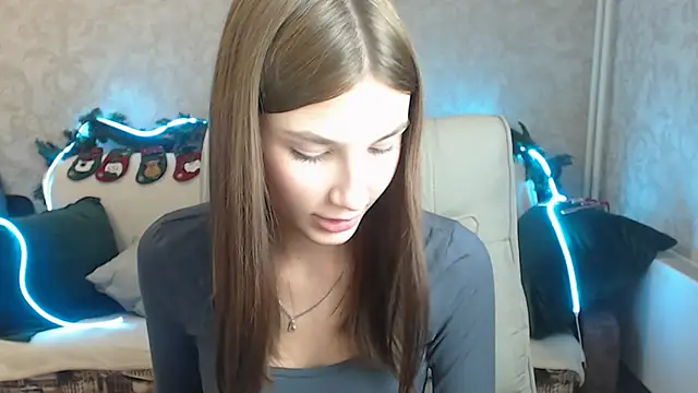 Snapshot of AnaHoney chatting on 12/03/24, 11:11 AnaHoney online show from 12/03/24, 11:11