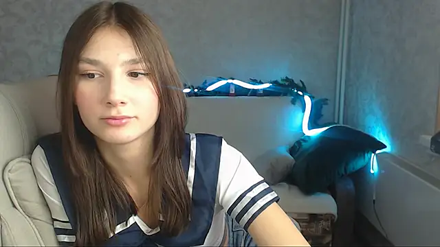 Snapshot of AnaHoney chatting on 12/27/24, 07:51 AnaHoney online show from 12/27/24, 07:51