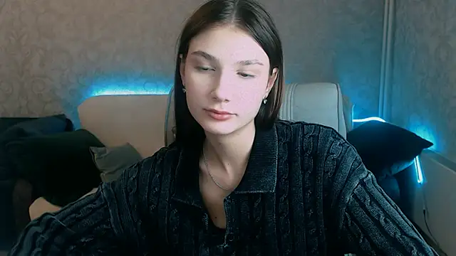 Snapshot of AnaHoney chatting on 02/13/25, 12:43 AnaHoney online show from 02/13/25, 12:43