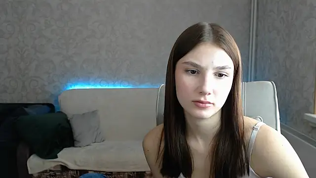 Snapshot of AnaHoney chatting on 02/24/25, 09:00 AnaHoney online show from 02/24/25, 09:00