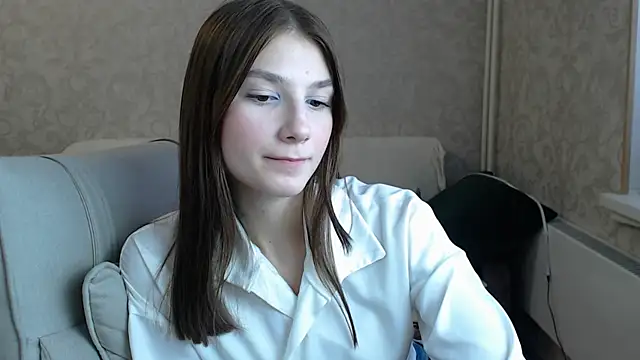 Snapshot of AnaHoney chatting on 03/17/25, 04:29 AnaHoney online show from 03/17/25, 04:29