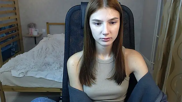 Snapshot of AnaHoney chatting on 09/29/25, 05:23 AnaHoney online show from 09/29/25, 05:23