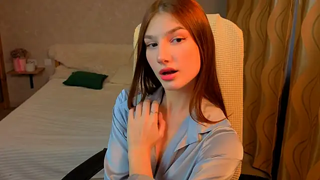 Snapshot of AnaHoney chatting on 11/09/25, 08:01 AnaHoney online show from 11/09/25, 08:01