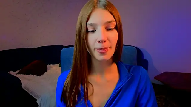 AnaHoney online show from 12/22/25, 03:36