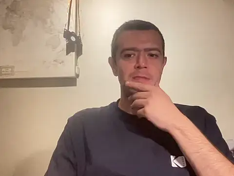 OtterAdonis21 online show from 04/05/26, 03:47