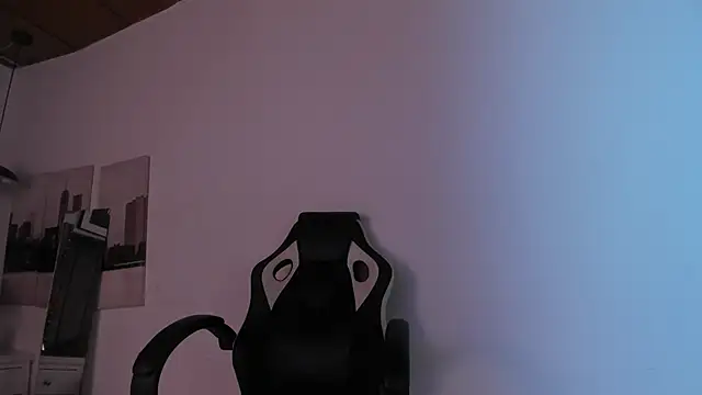 Alaia Cute online show from 12/07/24, 12:52