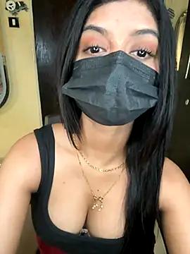 Snapshot of Aakanshaa__ chatting on 11/26/25, 04:02 Aakanshaa online show from 11/26/25, 04:02