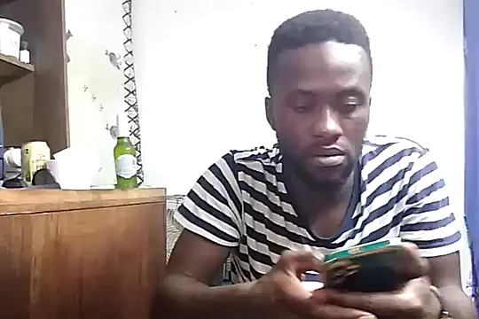 bull Giant online show from 12/17/24, 08:43