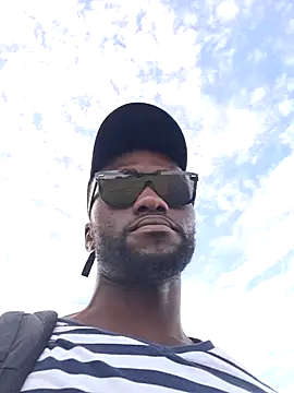 bull Giant online show from 12/18/24, 02:06