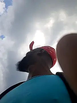 bull Giant online show from 02/03/25, 03:27