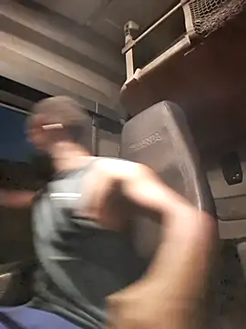 bull Giant online show from 09/19/25, 12:45