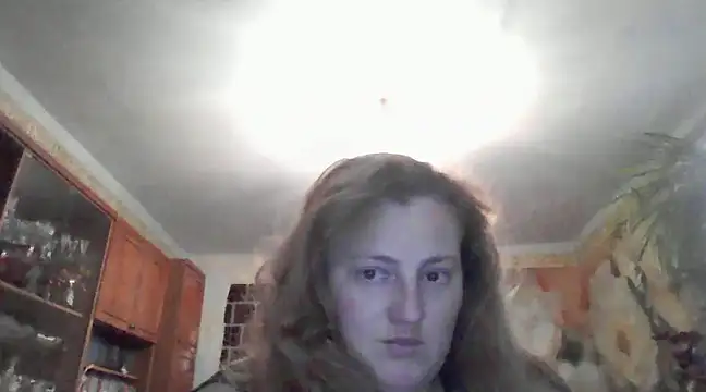 Snapshot of GoldenPearl29 chatting on 12/25/24, 01:30 GoldenPearl29 online show from 12/25/24, 01:30