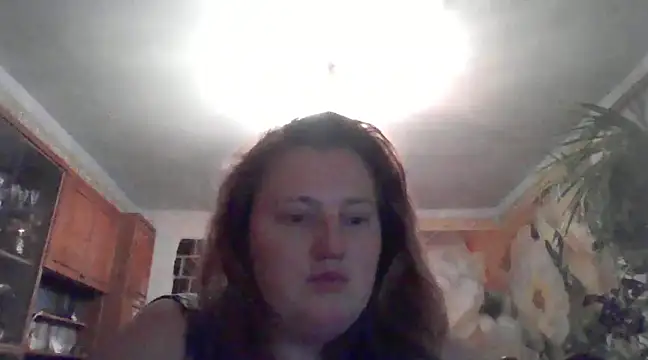 Snapshot of GoldenPearl29 chatting on 12/26/24, 09:04 GoldenPearl29 online show from 12/26/24, 09:04