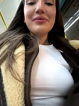 Sophie Avory online show from 10/23/25, 09:13