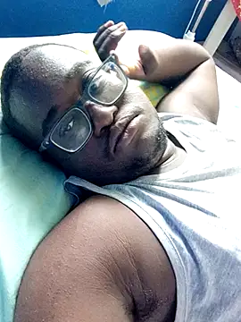 Snapshot of Jeanlaurent972 chatting on 03/16/25, 01:49 Jeanlaurent972 online show from 03/16/25, 01:49