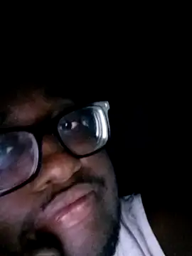 Snapshot of Jeanlaurent972 chatting on 03/20/25, 10:29 Jeanlaurent972 online show from 03/20/25, 10:29