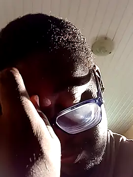 Snapshot of Jeanlaurent972 chatting on 10/18/25, 08:20 Jeanlaurent972 online show from 10/18/25, 08:20