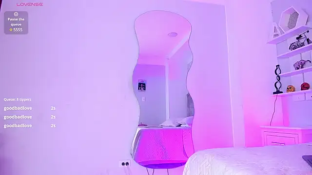 LiaFlowers online show from 12/08/24, 12:29