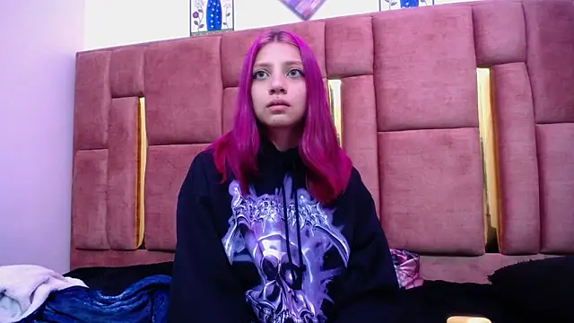 Snapshot of HORNET_ chatting on 12/14/24, 11:50 HORNET  online show from 12/14/24, 11:50