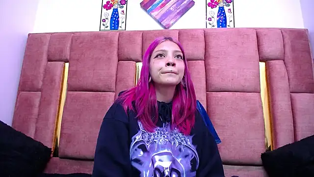 Snapshot of HORNET_ chatting on 12/21/24, 06:30 HORNET  online show from 12/21/24, 06:30