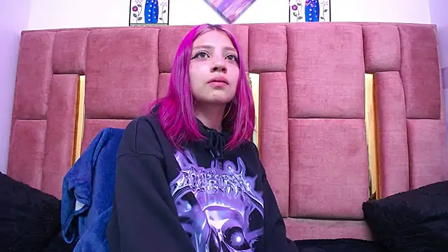 Snapshot of HORNET_ chatting on 12/21/24, 11:22 HORNET  online show from 12/21/24, 11:22