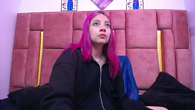 Snapshot of HORNET_ chatting on 12/28/24, 04:30 HORNET  online show from 12/28/24, 04:30