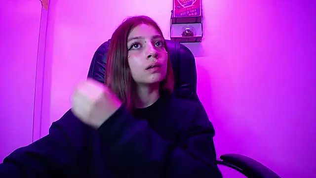 Snapshot of HORNET_ chatting on 03/09/25, 07:01 HORNET  online show from 03/09/25, 07:01