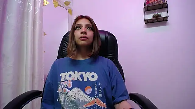 Snapshot of HORNET_ chatting on 03/10/25, 06:38 HORNET  online show from 03/10/25, 06:38