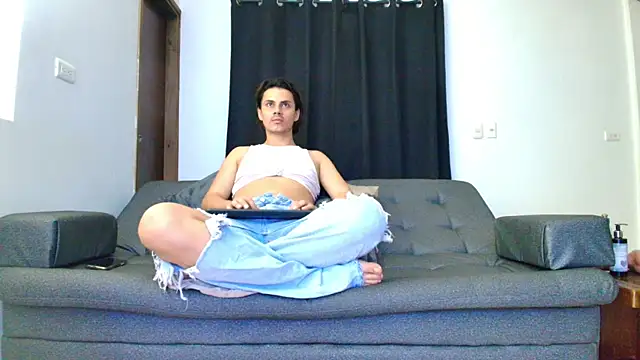 Snapshot of MissPrestige chatting on 06/17/26, 05:10 MissPrestige online show from 06/17/26, 05:10