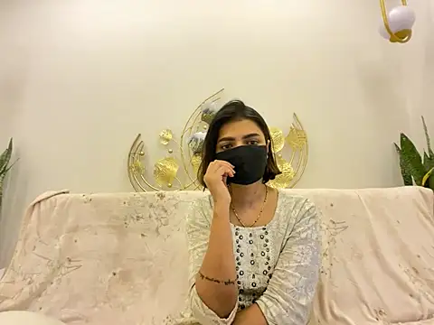 Snapshot of MaYaa__11 chatting on 02/28/25, 01:14 MaYaa 11 online show from 02/28/25, 01:14