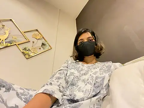 Snapshot of MaYaa__11 chatting on 03/17/25, 04:33 MaYaa 11 online show from 03/17/25, 04:33