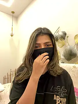 Snapshot of MaYaa__11 chatting on 01/13/26, 07:02 MaYaa 11 online show from 01/13/26, 07:02