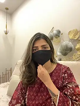 Snapshot of MaYaa__11 chatting on 02/10/26, 06:50 MaYaa 11 online show from 02/10/26, 06:50