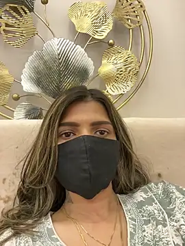 Snapshot of MaYaa__11 chatting on 02/11/26, 07:02 MaYaa 11 online show from 02/11/26, 07:02