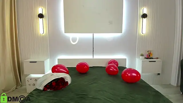 Lola Peach online show from 02/14/25, 06:12