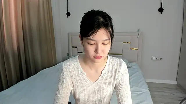 Snapshot of Lola_Peach chatting on 03/13/26, 06:20 Lola Peach online show from 03/13/26, 06:20