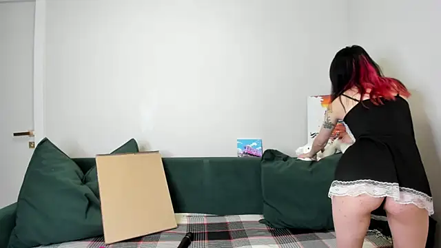 Lola Peach online show from 07/10/26, 05:23