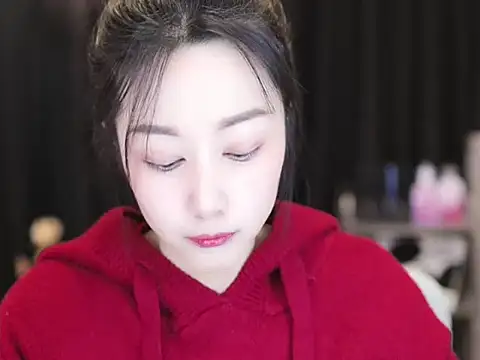 Snapshot of Nuyoah-77 chatting on 01/09/25, 04:52 Nuyoah-77 online show from 01/09/25, 04:52