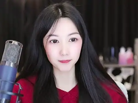 Snapshot of Nuyoah-77 chatting on 01/11/25, 04:03 Nuyoah-77 online show from 01/11/25, 04:03