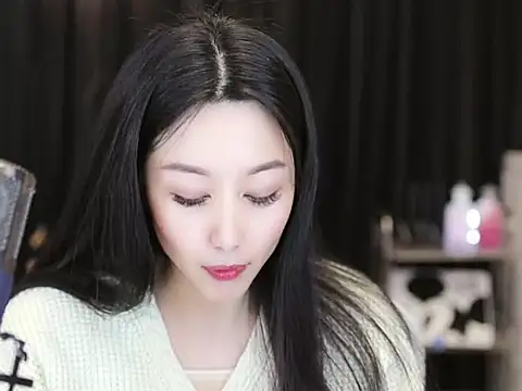 Snapshot of Nuyoah-77 chatting on 02/09/25, 03:01 Nuyoah-77 online show from 02/09/25, 03:01