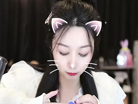 Snapshot of Nuyoah-77 chatting on 03/01/25, 03:38 Nuyoah-77 online show from 03/01/25, 03:38