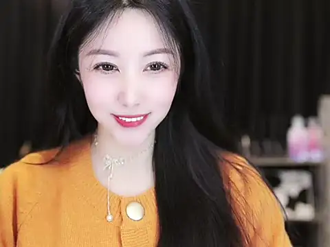 Snapshot of Nuyoah-77 chatting on 03/09/25, 04:11 Nuyoah-77 online show from 03/09/25, 04:11