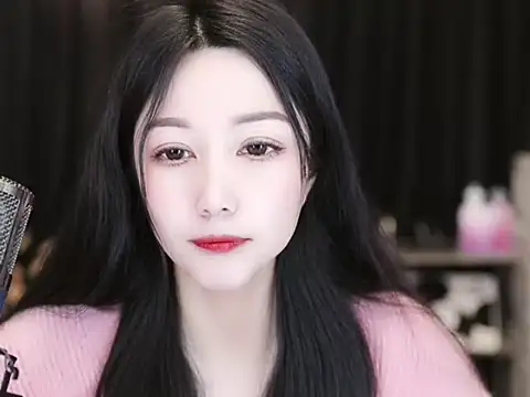 Snapshot of Nuyoah-77 chatting on 03/14/25, 04:09 Nuyoah-77 online show from 03/14/25, 04:09