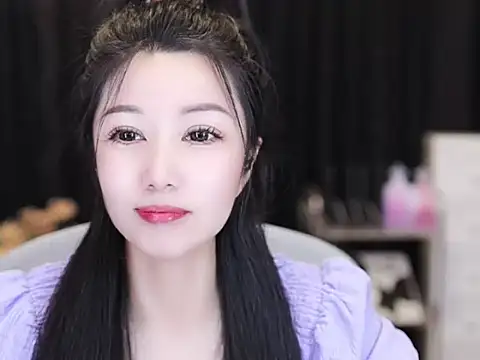 Snapshot of Nuyoah-77 chatting on 09/09/25, 04:50 Nuyoah-77 online show from 09/09/25, 04:50